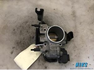 Gebruikte Gasklephuis Hyundai i20 1.2i 16V Prijs op aanvraag aangeboden door Niks autodemontage