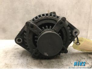 Gebruikte Dynamo Renault Vel Satis (BJ) 3.0 dCi V6 24V Prijs op aanvraag aangeboden door Niks autodemontage