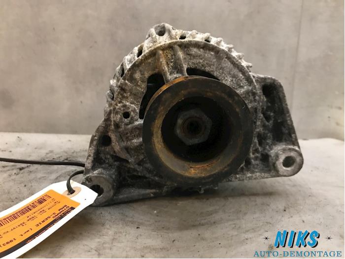 Gebruikte Dynamo BMW 3 serie (E36/4) 316i Prijs op aanvraag aangeboden door Niks autodemontage