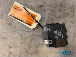 Gebruikte Module Centrale Deurvergrendeling Toyota Previa (R3) 2.0 D-4D 16V Prijs op aanvraag aangeboden door Niks autodemontage