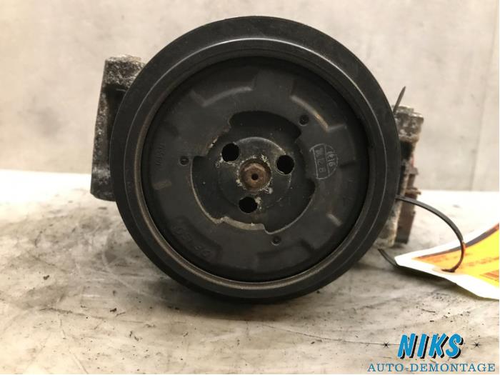 Gebruikte Pomp Airco Audi A4 Avant (B7) 2.5 TDI V6 24V Prijs op aanvraag aangeboden door Niks autodemontage