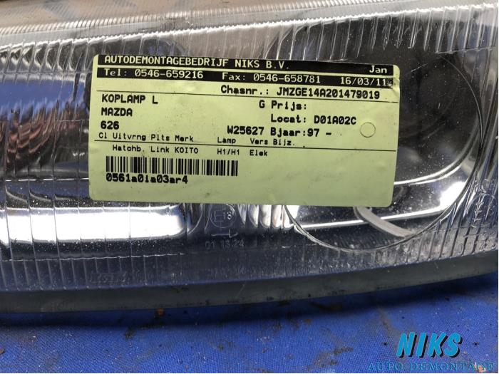 Koplamp links van een Mazda 626 (GE14/74/84) 1.8i LX,GLX 16V 1997