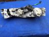 Koplamp links van een Mazda 626 (GE14/74/84) 1.8i LX,GLX 16V 1997