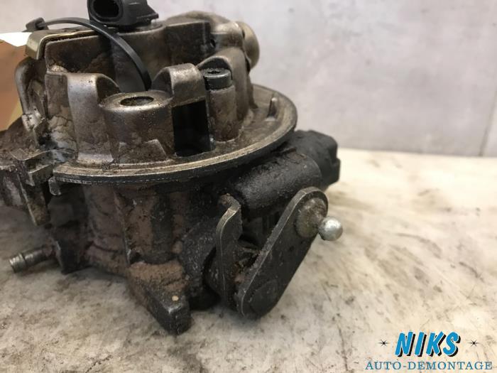 Gasklephuis van een Opel Corsa 1997