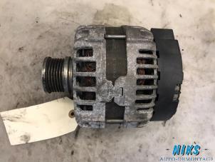 Dynamo van een Audi A4 Avant (B8) 2.0 TDI 143 16V 2012