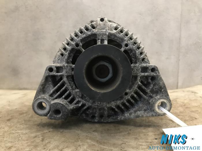 Gebruikte Dynamo BMW 3 serie Touring (E36/3) 318i Prijs op aanvraag aangeboden door Niks autodemontage