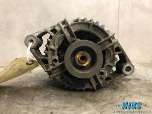 Gebruikte Dynamo Opel Astra G Caravan (F35) 1.6 16V Prijs op aanvraag aangeboden door Niks autodemontage