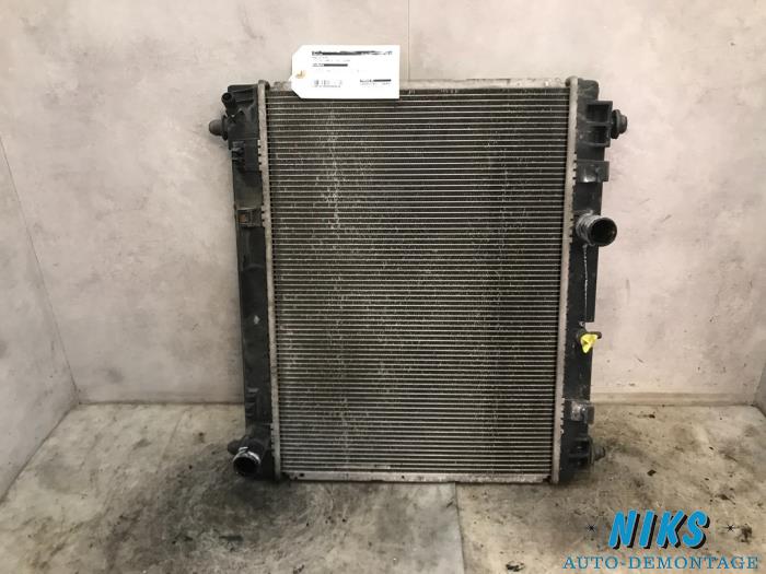 Gebruikte Radiateur Toyota Yaris II (P9) 1.4 D-4D Prijs op aanvraag aangeboden door Niks autodemontage
