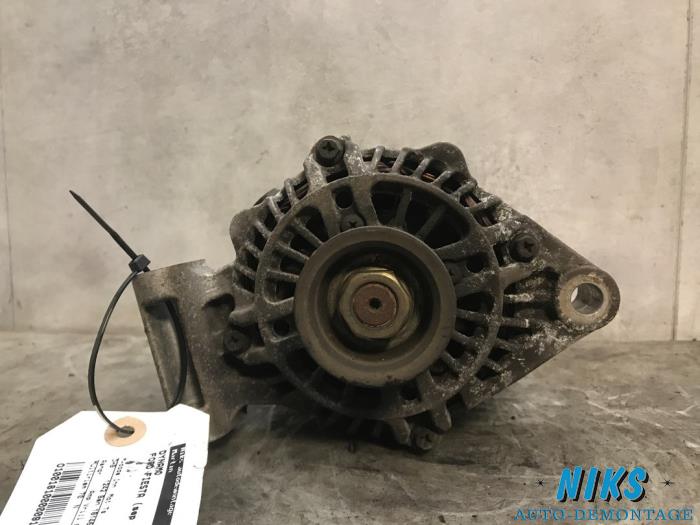 Gebruikte Dynamo Ford Fiesta 4 1.25 16V Prijs op aanvraag aangeboden door Niks autodemontage
