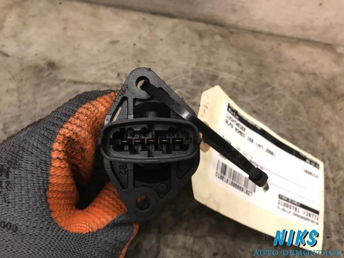 Luchtweger van een Alfa Romeo 159 (939AX) 2.2 JTS 16V 2006