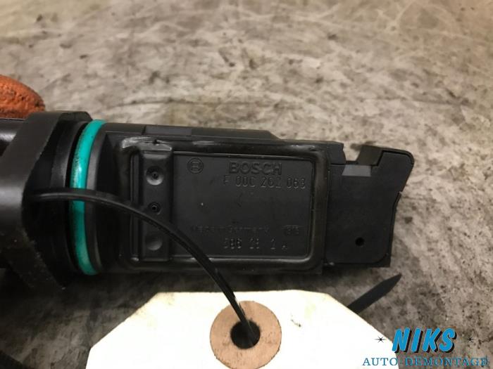 Luchtweger van een Alfa Romeo 159 (939AX) 2.2 JTS 16V 2006