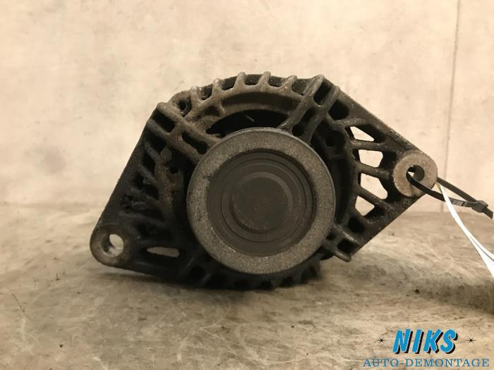 Gebruikte Alternator Fiat Doblo (223A/119) 1.9 JTD Prijs op aanvraag aangeboden door Niks autodemontage
