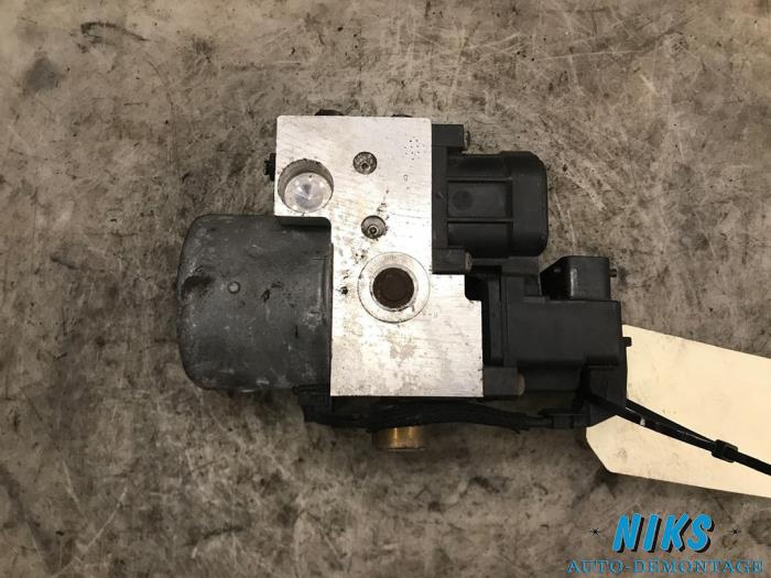 Gebruikte ABS Pomp Audi A4 (B5) 1.6 Prijs op aanvraag aangeboden door Niks autodemontage