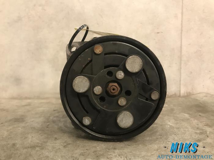 Gebruikte Aircopomp Volkswagen Golf IV (1J1) 1.6 Prijs op aanvraag aangeboden door Niks autodemontage