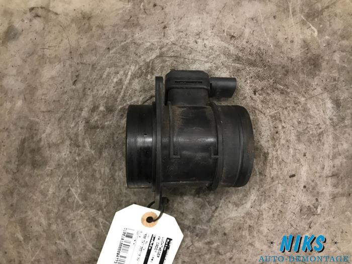 Gebruikte Luchtweger Volkswagen Caddy III (2KA,2KH,2CA,2CH) 1.6 TDI 16V Prijs op aanvraag aangeboden door Niks autodemontage