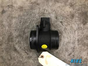 Gebruikte Luchtweger Volkswagen Golf IV (1J1) 1.8 20V Prijs op aanvraag aangeboden door Niks autodemontage