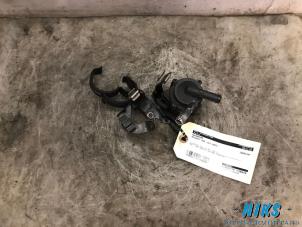 Gebruikte Waterpomp Peugeot 308 (4A/C) 1.6 16V THP 150 Prijs op aanvraag aangeboden door Niks autodemontage