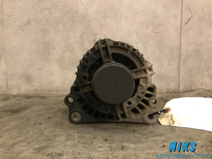 Gebruikte Alternator Volkswagen Bora (1J2) 1.9 TDI 100 Prijs op aanvraag aangeboden door Niks autodemontage