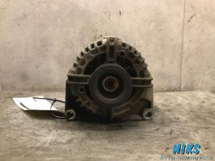 Gebruikte Dynamo Opel Zafira (M75) 1.6 16V Prijs op aanvraag aangeboden door Niks autodemontage