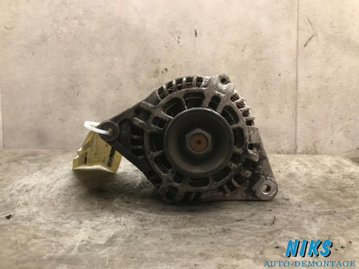 Gebruikte Dynamo Hyundai Coupe 2.0i 16V Prijs op aanvraag aangeboden door Niks autodemontage