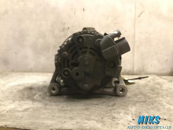 Dynamo van een Peugeot 206 (2A/C/H/J/S) 1.4 XR,XS,XT,Gentry 2000