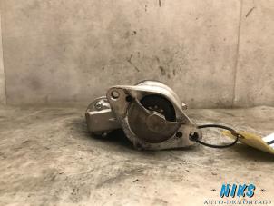 Gebruikte Startmotor Renault Clio II (BB/CB) 1.2 Prijs op aanvraag aangeboden door Niks autodemontage