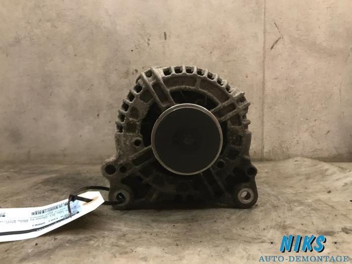 Gebruikte Dynamo Volkswagen Polo IV (9N1/2/3) 1.9 TDI GT Prijs op aanvraag aangeboden door Niks autodemontage