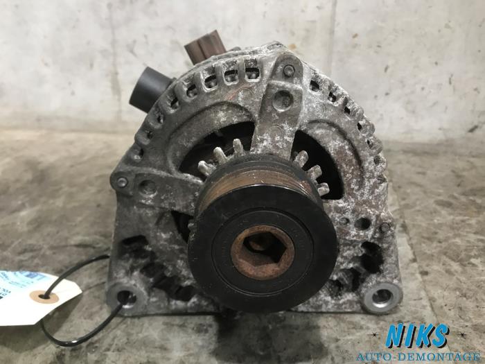 Gebruikte Dynamo Volvo V50 (MW) 1.6 D 16V Prijs op aanvraag aangeboden door Niks autodemontage