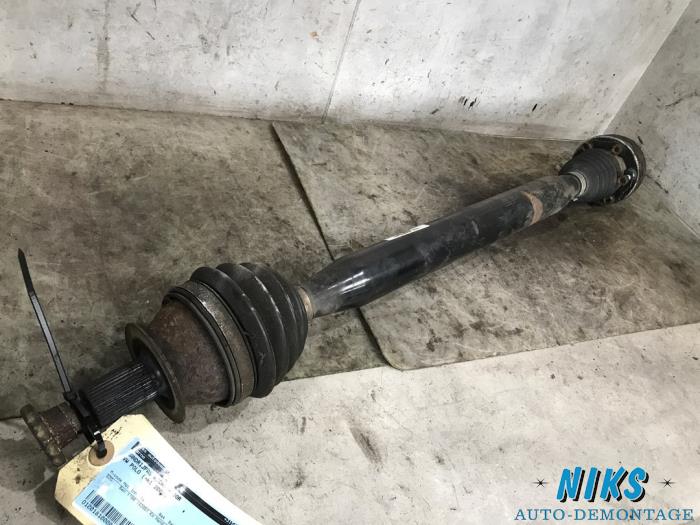 Aandrijfas rechts-voor van een Volkswagen Polo IV (9N1/2/3) 1.2 12V 2008
