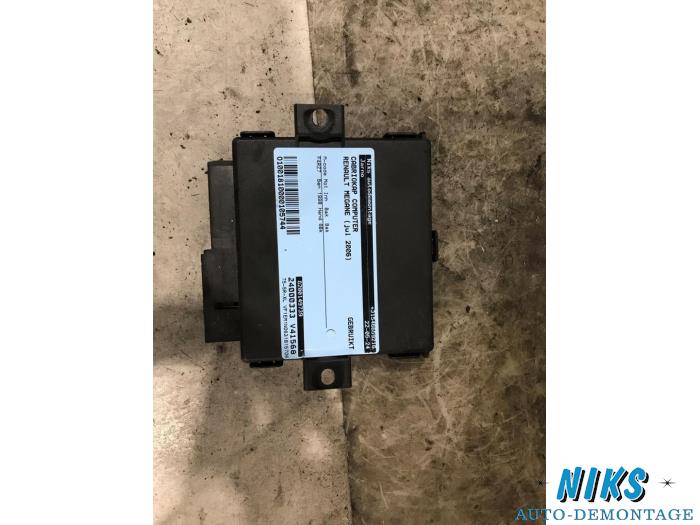Gebruikte Cabriokap computer Renault Megane II CC (EM) 2.0 16V Prijs op aanvraag aangeboden door Niks autodemontage