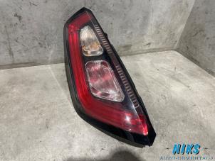 Gebruikte Achterlicht links Fiat Punto Evo (199) 1.3 JTD Multijet 85 16V Euro 5 Prijs op aanvraag aangeboden door Niks autodemontage