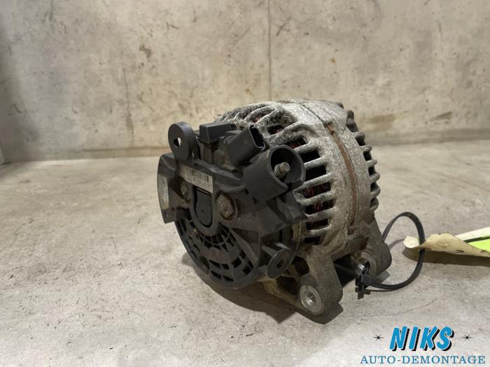 Dynamo van een Peugeot 307 SW (3H) 2.0 HDi 90 2003