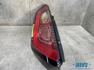 Gebruikte Achterlicht links Fiat Punto Evo (199) 1.3 JTD Multijet 85 16V Euro 5 Prijs op aanvraag aangeboden door Niks autodemontage