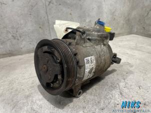 Gebruikte Pomp Airco Volkswagen Caddy III (2KA,2KH,2CA,2CH) 1.6 TDI 16V Prijs op aanvraag aangeboden door Niks autodemontage