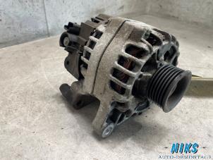 Gebruikte Dynamo Peugeot 206 (2A/C/H/J/S) 1.4 XR,XS,XT,Gentry Prijs op aanvraag aangeboden door Niks autodemontage