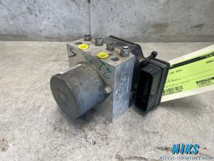 Gebruikte ABS Pomp Ford Mondeo IV Wagon 2.0 TDCi 115 16V Prijs op aanvraag aangeboden door Niks autodemontage