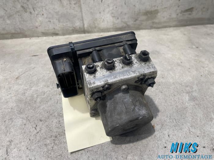Gebruikte ABS Pomp Volkswagen Up! (121) 1.0 12V 60 Prijs op aanvraag aangeboden door Niks autodemontage