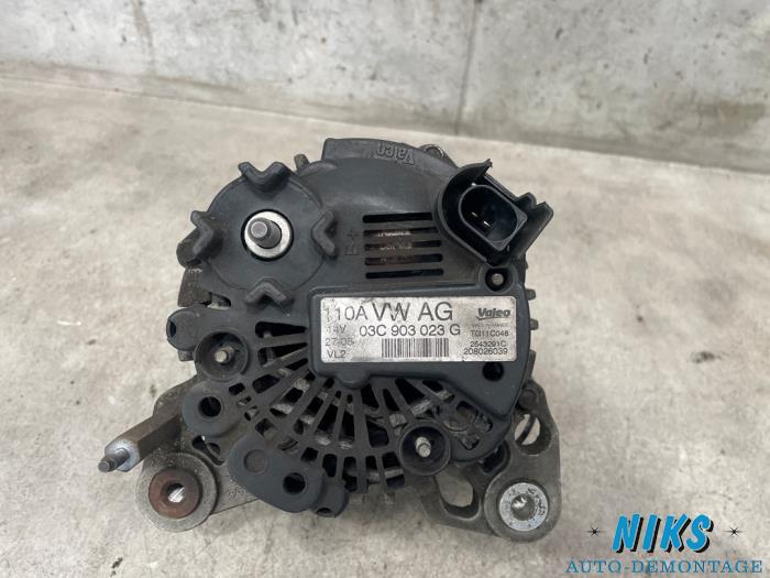 Dynamo van een Volkswagen Passat Variant (3C5) 1.4 TSI 16V 2008