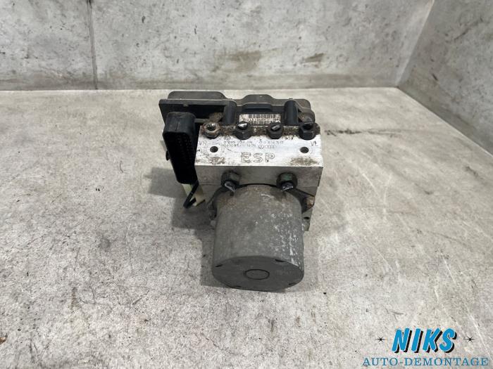Gebruikte ABS Pomp Audi A6 (C6) 2.4 V6 24V Prijs op aanvraag aangeboden door Niks autodemontage