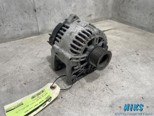 Gebruikte Dynamo Renault Scénic II (JM) 2.0 16V Prijs op aanvraag aangeboden door Niks autodemontage