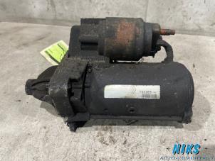 Gebruikte Startmotor Renault Trafic New (FL) 2.0 dCi 16V 115 Prijs op aanvraag aangeboden door Niks autodemontage