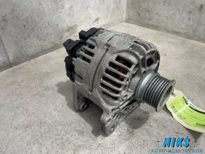 Gebruikte Dynamo Volkswagen Lupo (6X1) 1.0 MPi 50 Prijs op aanvraag aangeboden door Niks autodemontage