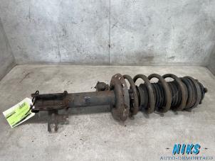 Gebruikte Mac Phersonpoot rechts-voor Opel Zafira (M75) 1.9 CDTI 16V Prijs op aanvraag aangeboden door Niks autodemontage