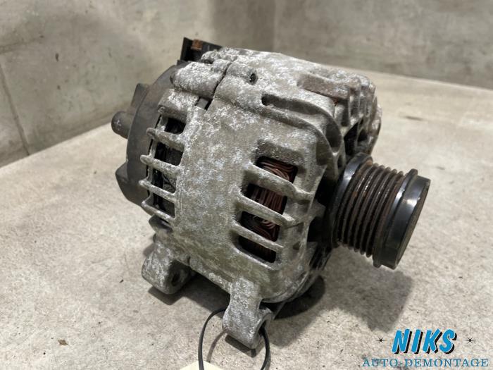 Gebruikte Dynamo Ford Transit Connect (PJ2) 1.6 TDCi 16V 115 Prijs op aanvraag aangeboden door Niks autodemontage