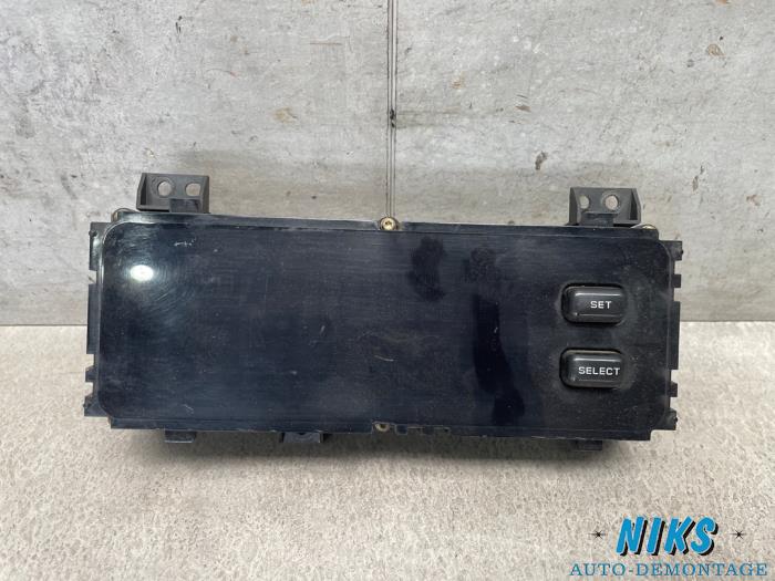 Gebruikte Display Interieur Jeep Grand Cherokee (ZJ) 5.2i V8 Prijs op aanvraag aangeboden door Niks autodemontage