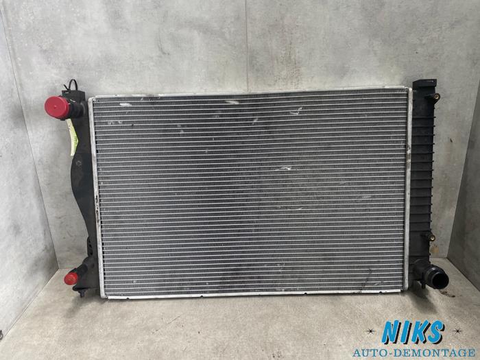 Gebruikte Radiateur Audi A6 (C6) 2.4 V6 24V Prijs op aanvraag aangeboden door Niks autodemontage