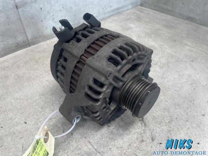 Gebruikte Dynamo Volvo V50 (MW) 2.4 D5 20V Prijs op aanvraag aangeboden door Niks autodemontage