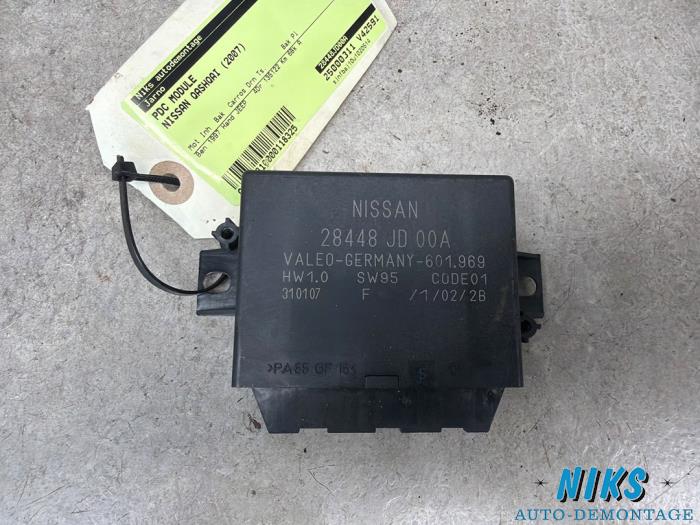 Gebruikte Module PDC Nissan Qashqai (J10) 2.0 16V Prijs op aanvraag aangeboden door Niks autodemontage