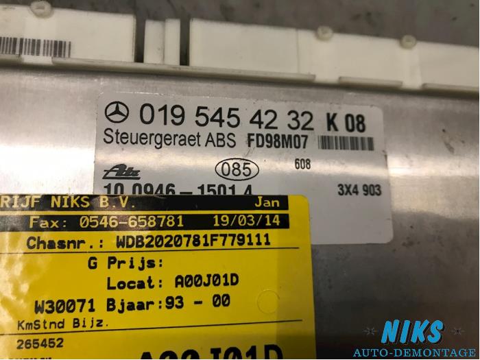 ABS Computer van een Mercedes-Benz C Combi (S202) 1.8 C180T 16V 1998