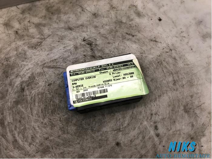 Gebruikte Computer Diversen BMW 3-Serie Prijs op aanvraag aangeboden door Niks autodemontage